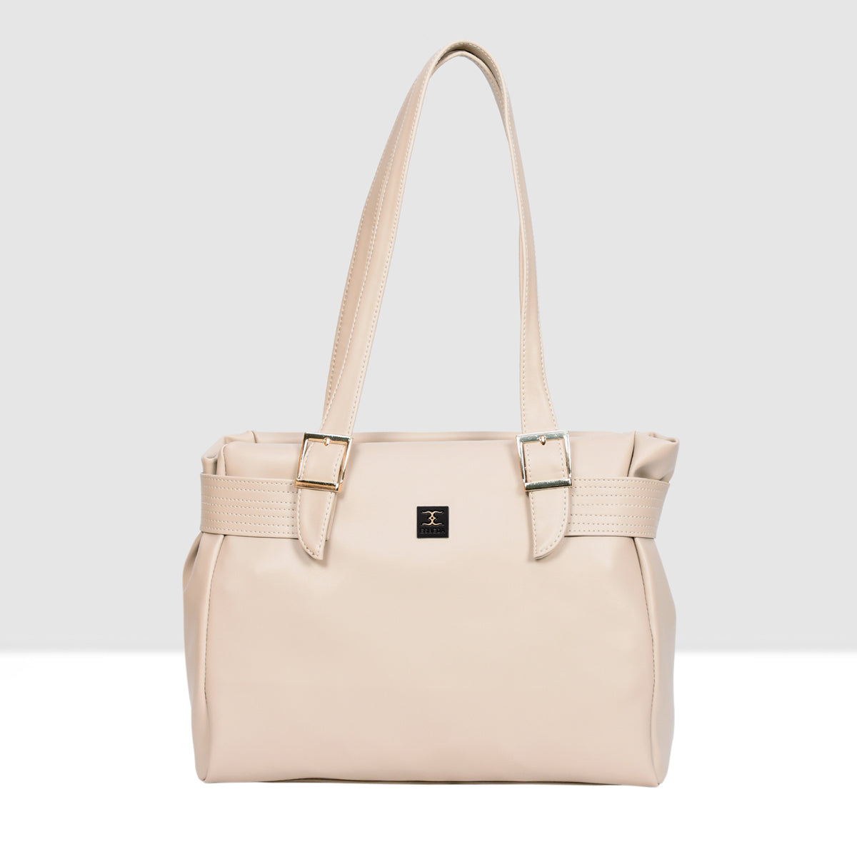Trendy And Fashionable Handbag For Womens