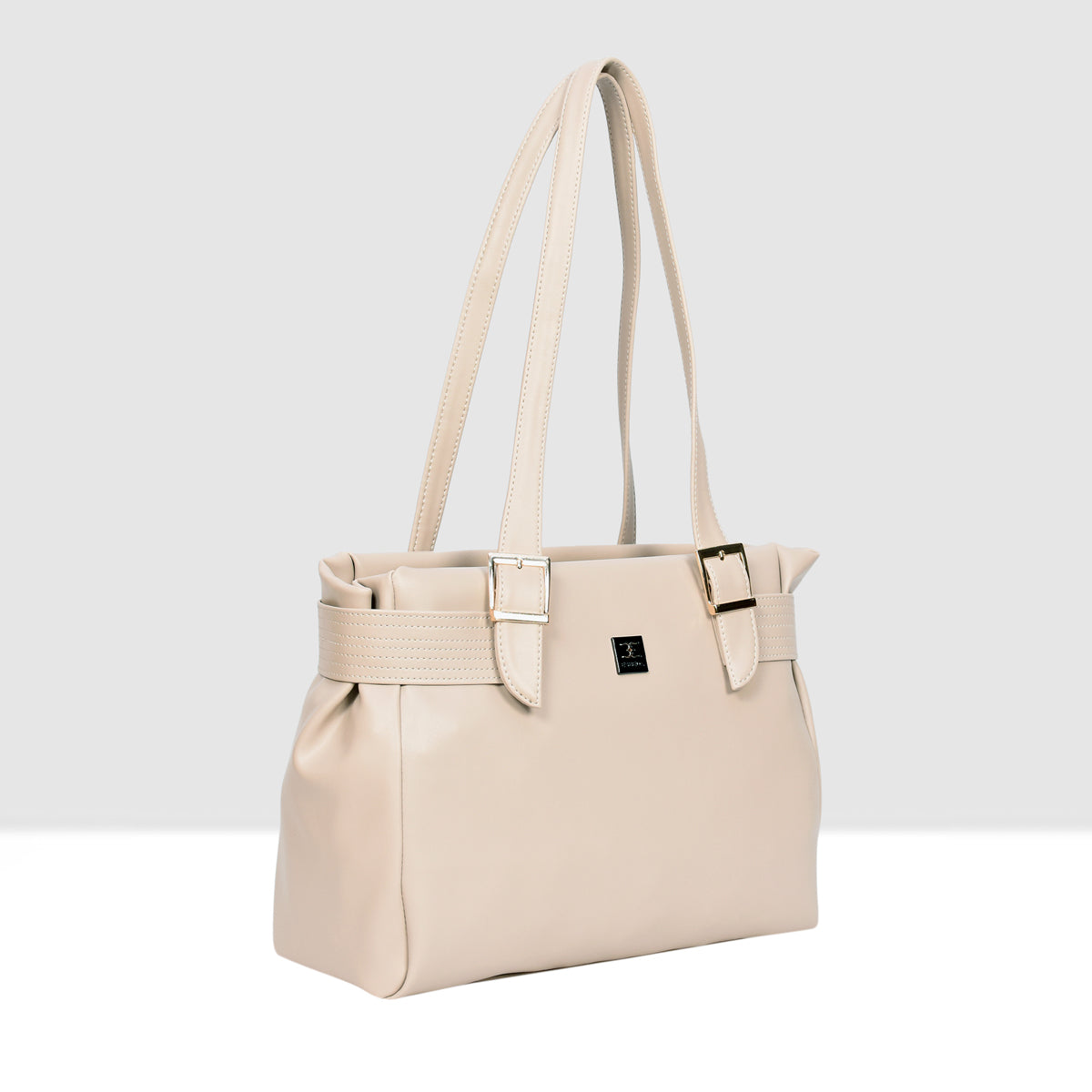 Trendy And Fashionable Handbag For Womens