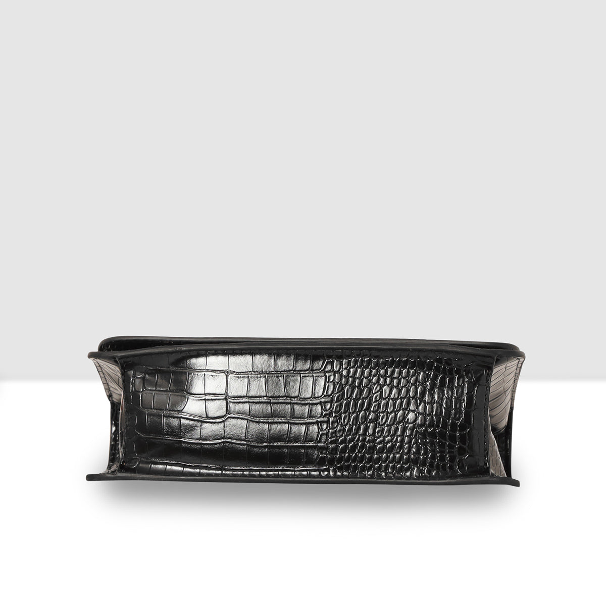Embossed Croco Pattern Croc-Textured Chain Sling Bag For Womens