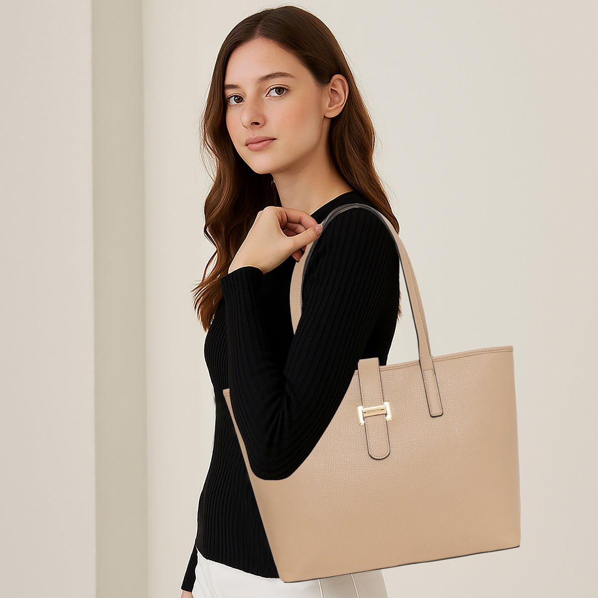Siena Classic Handbag For Womens