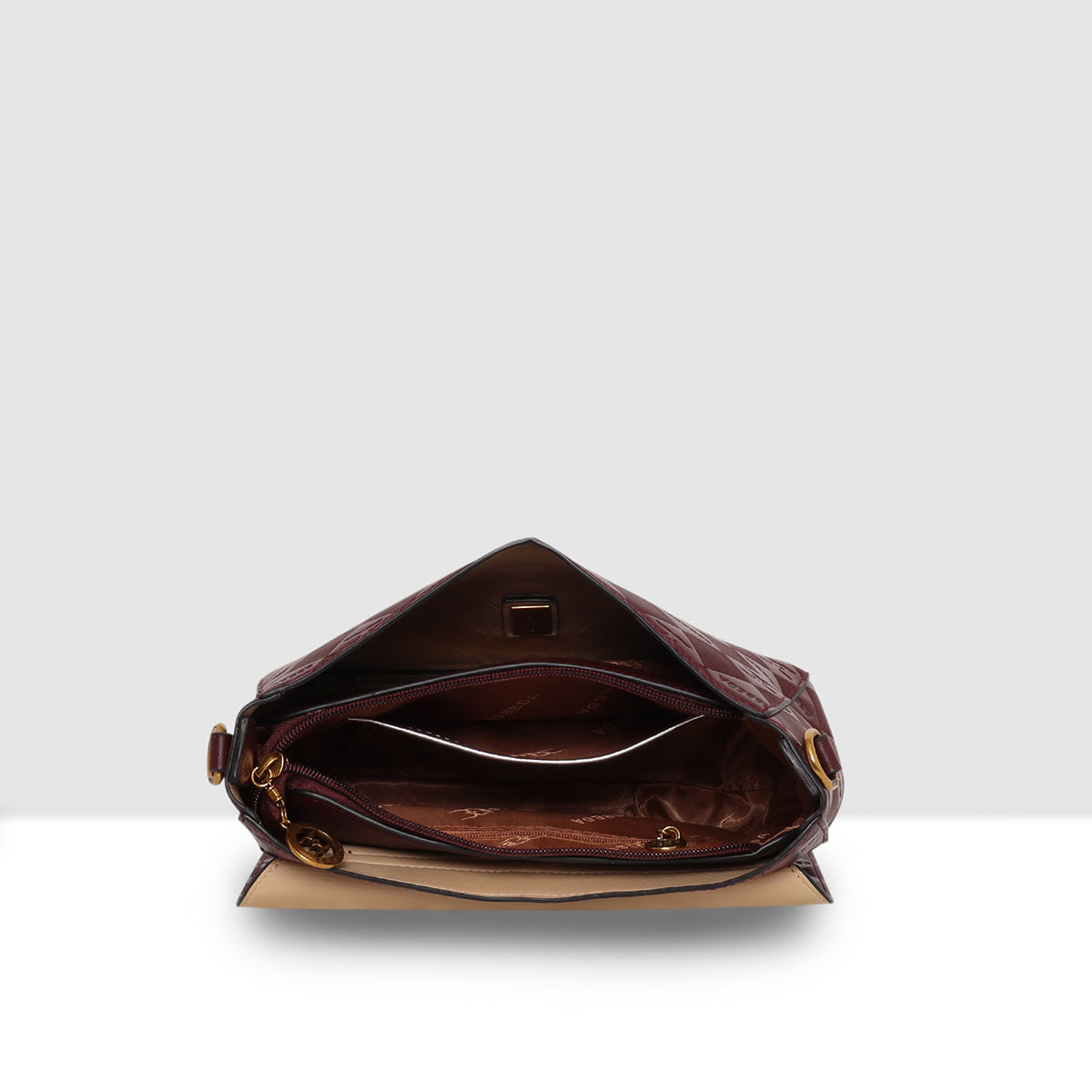 Diamond pattern Sling Bag For Womens