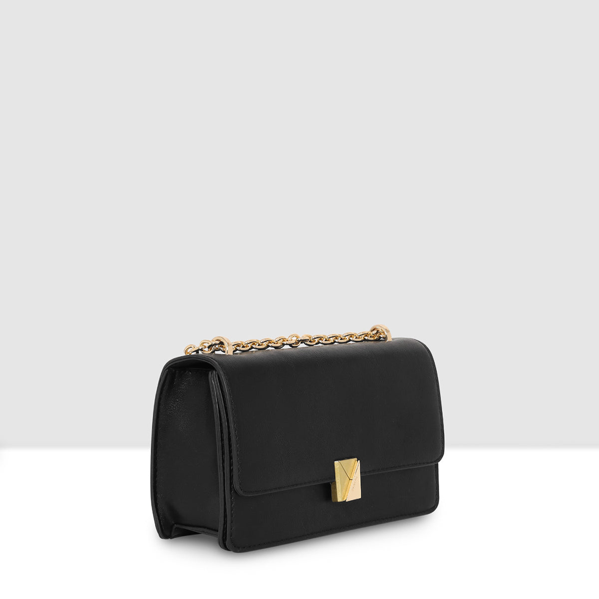 Emerald Chic Sling Bag For Womens