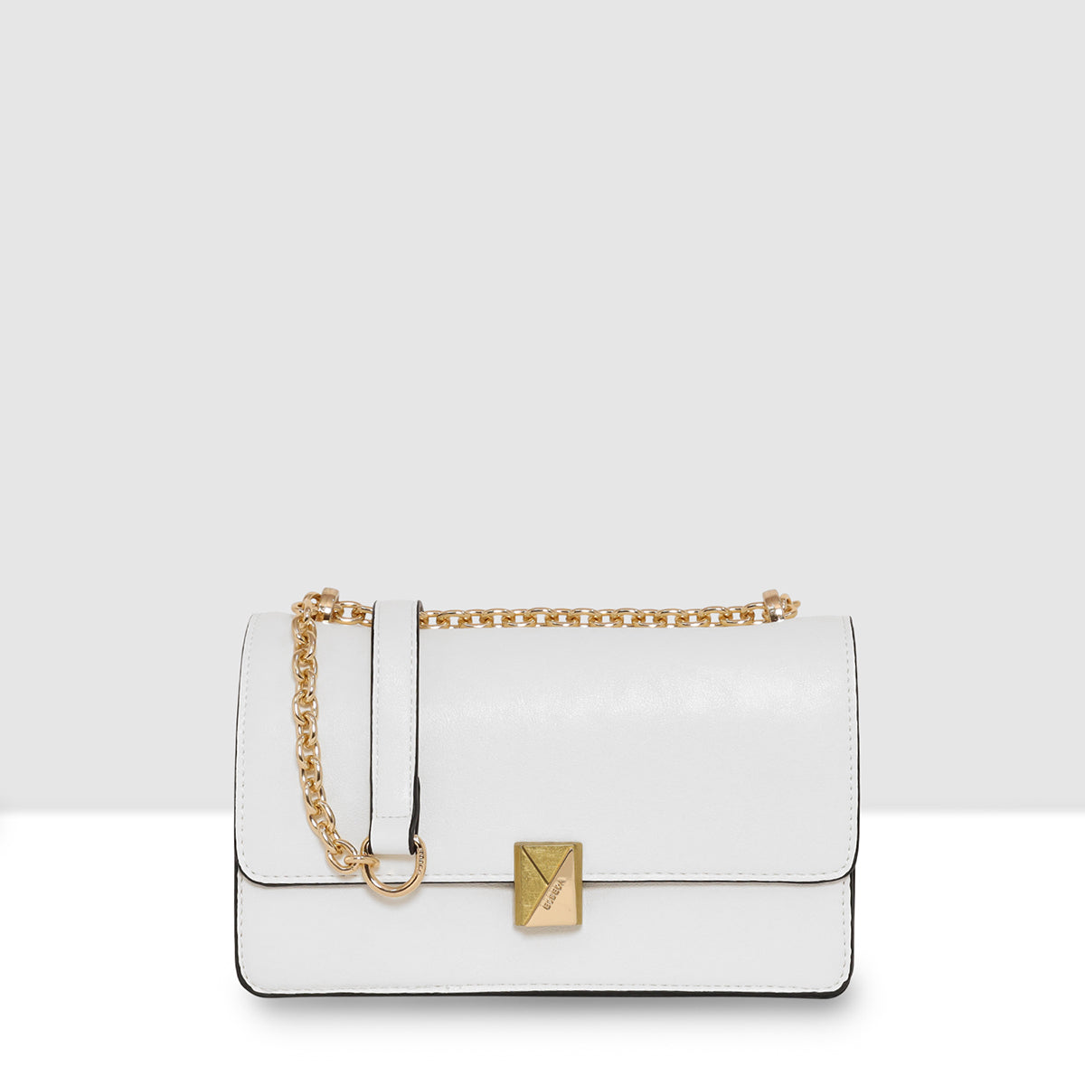 Emerald Chic Sling Bag For Womens