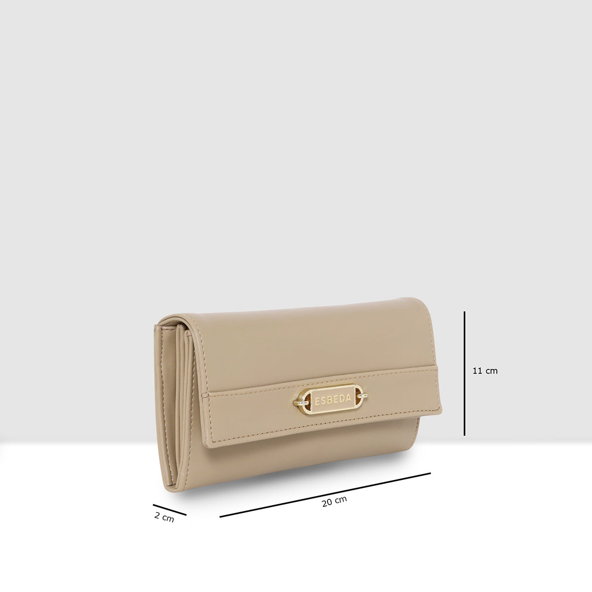 Elegant refined finish Wallet For Womens
