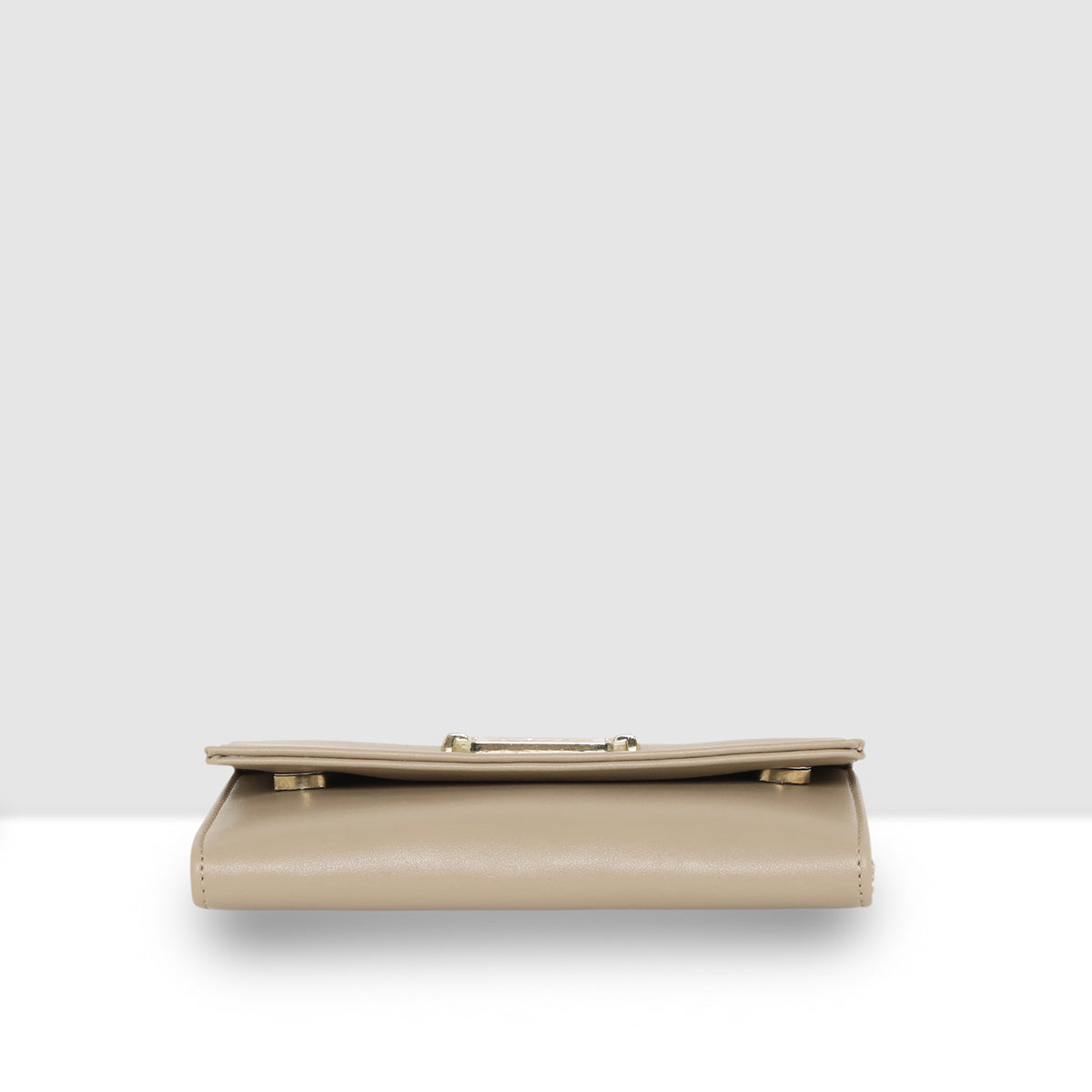Elegant refined finish Wallet For Womens