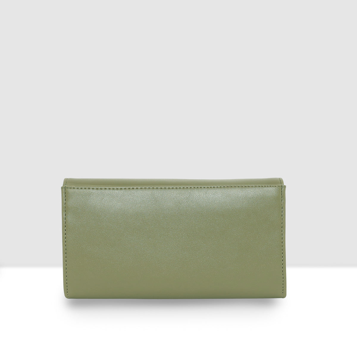 Elegant refined finish Wallet For Womens