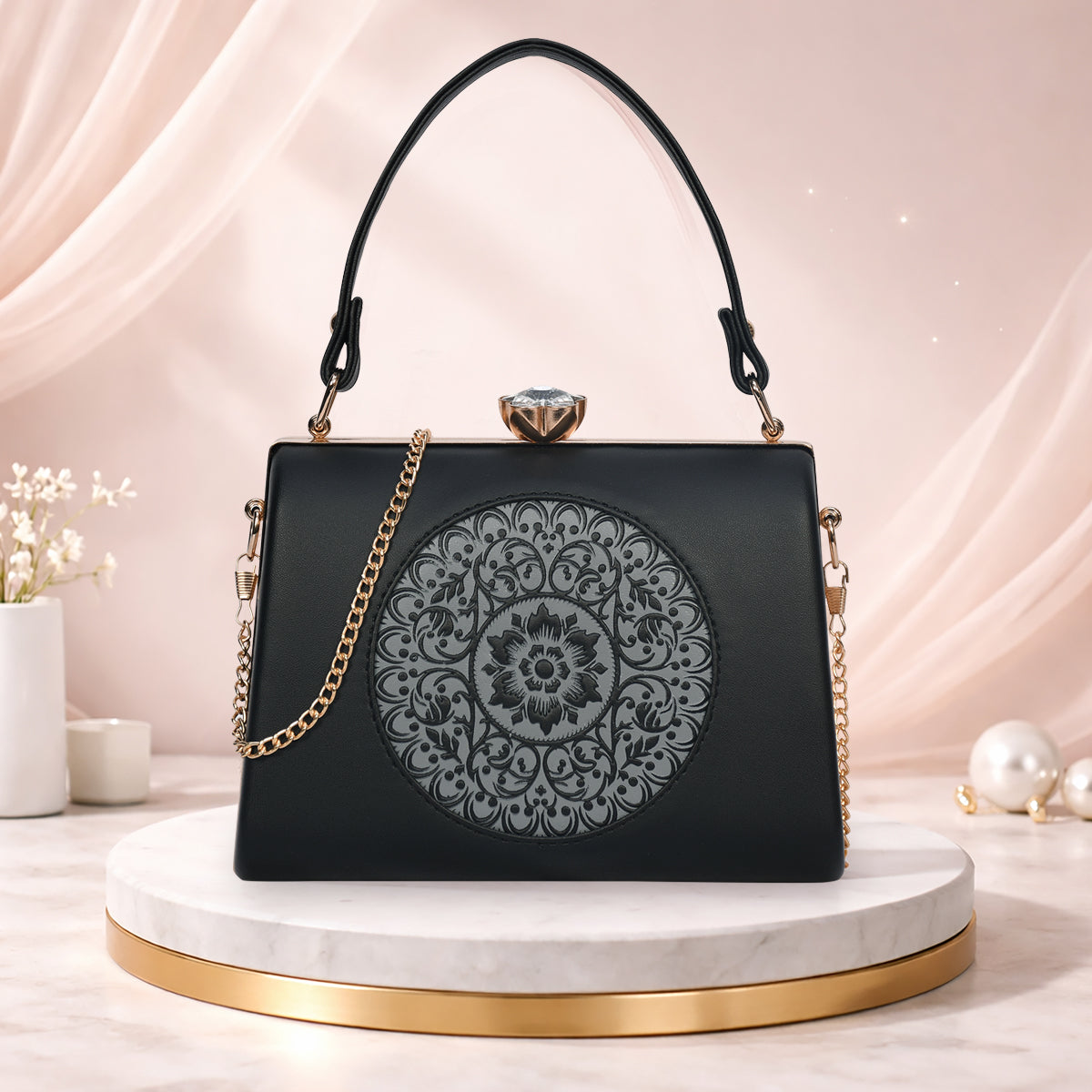 Artisan circle Clutch For Womens Main image