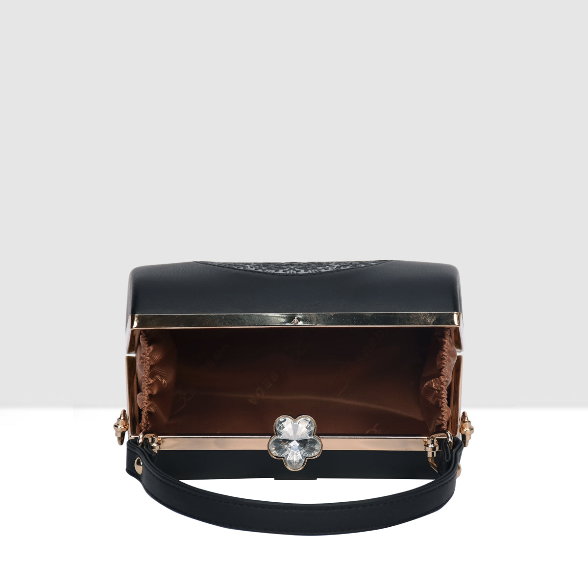 Artisan circle Clutch For Womens