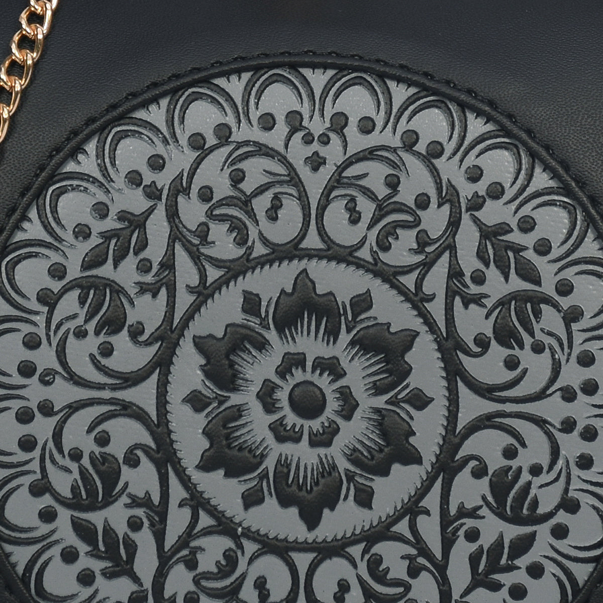 Artisan circle Clutch For Womens