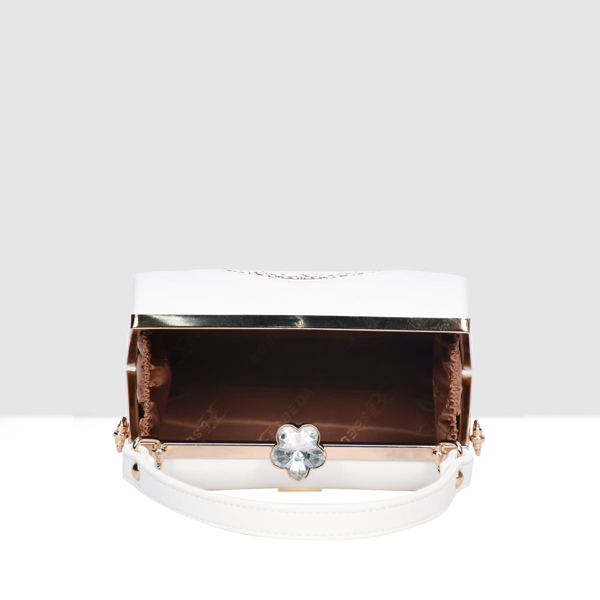 Artisan circle Clutch For Womens