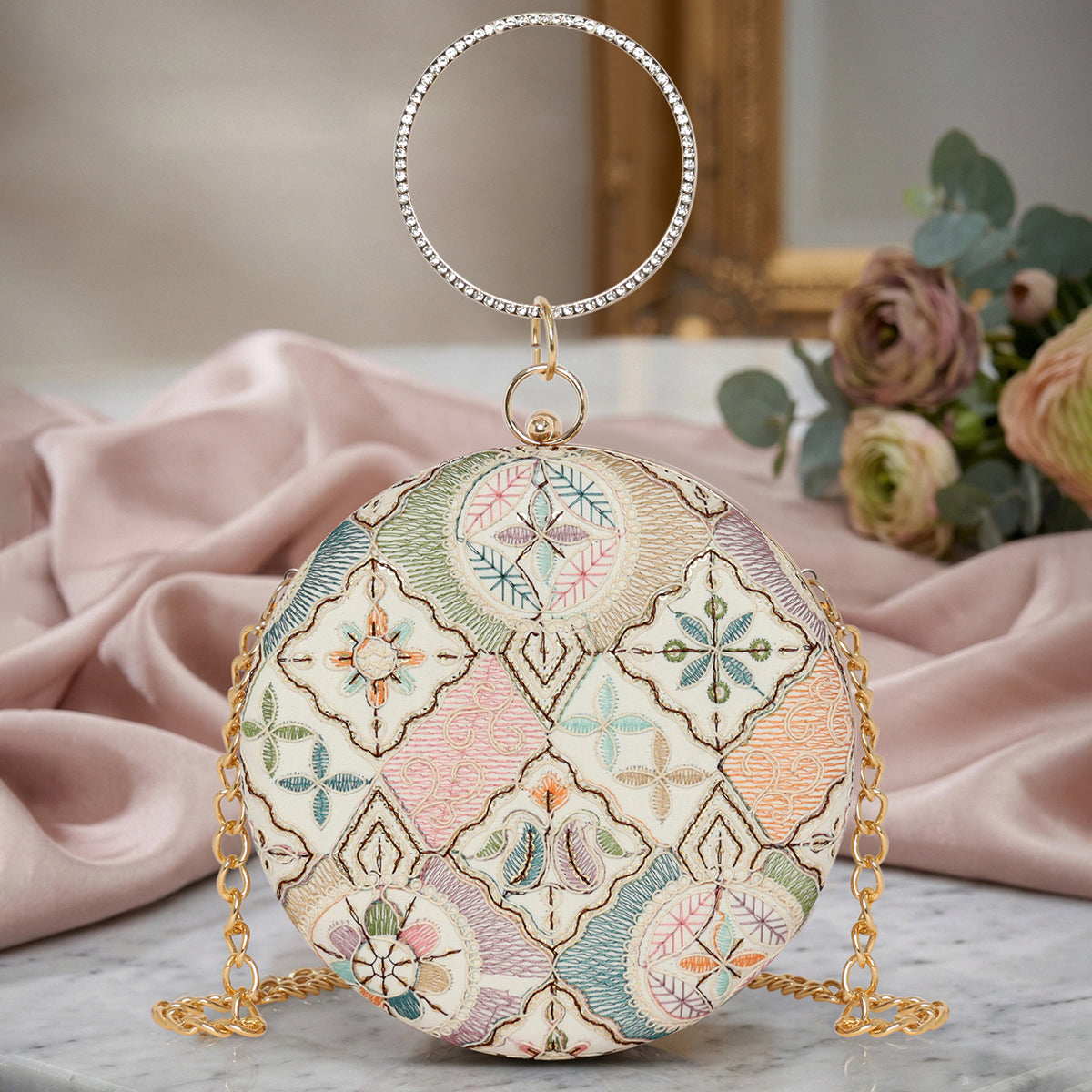 Mandala Muse Circle Clutch For Womens Main image
