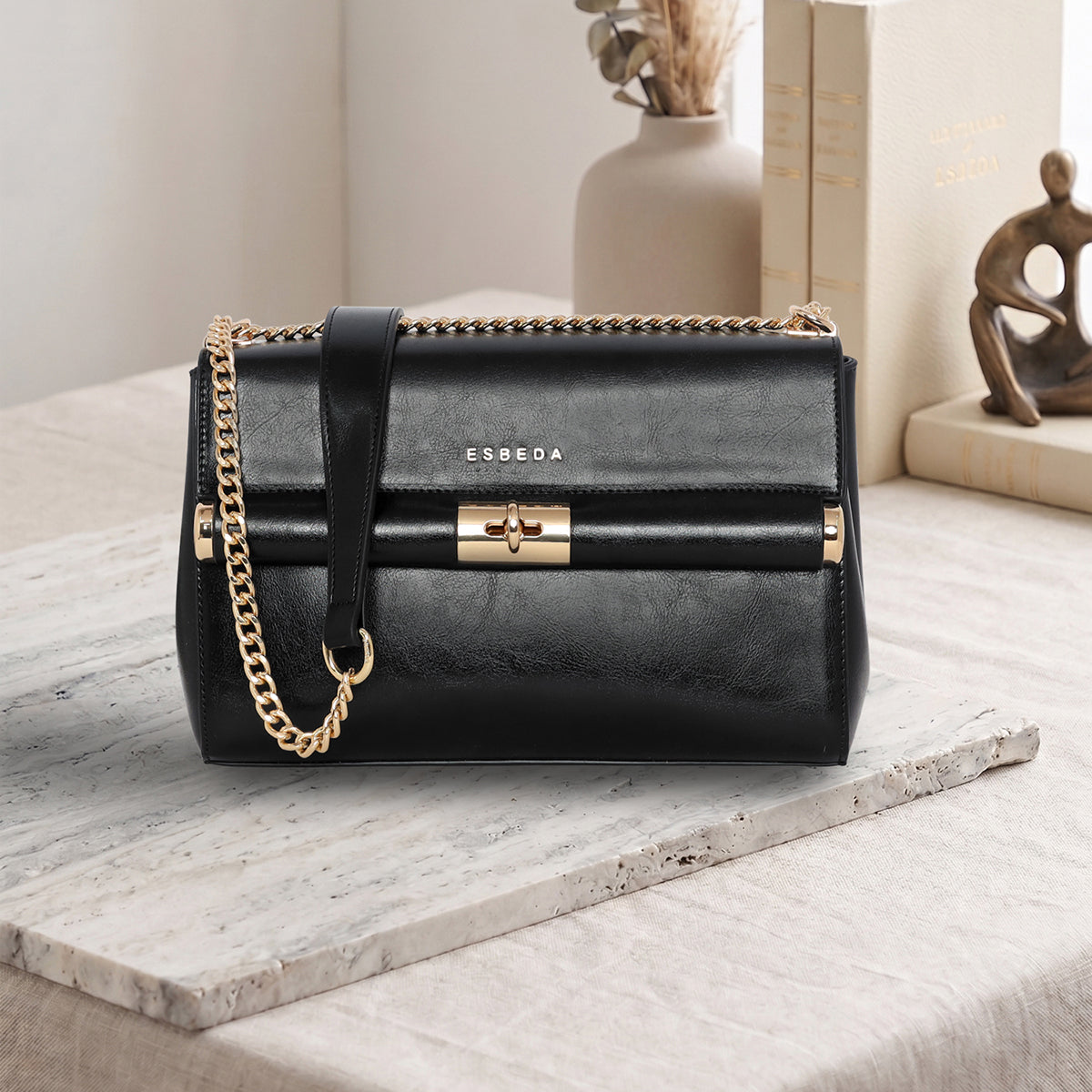 Twist Lock Elegance Handbag Main image