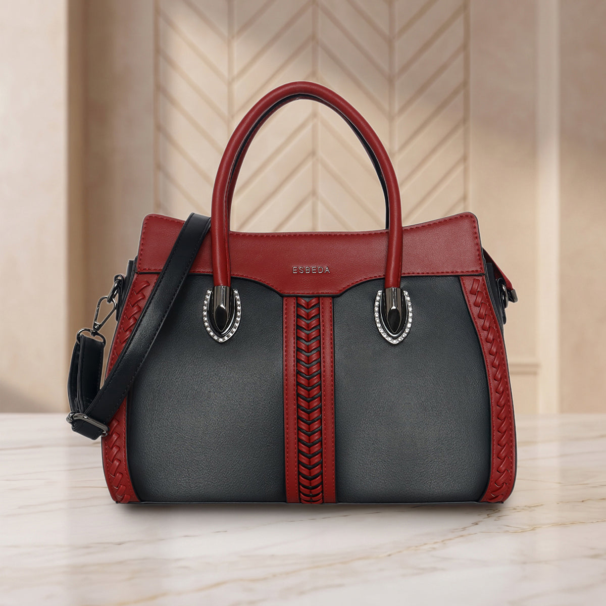Woven-Elegance-Handbag Secondary image