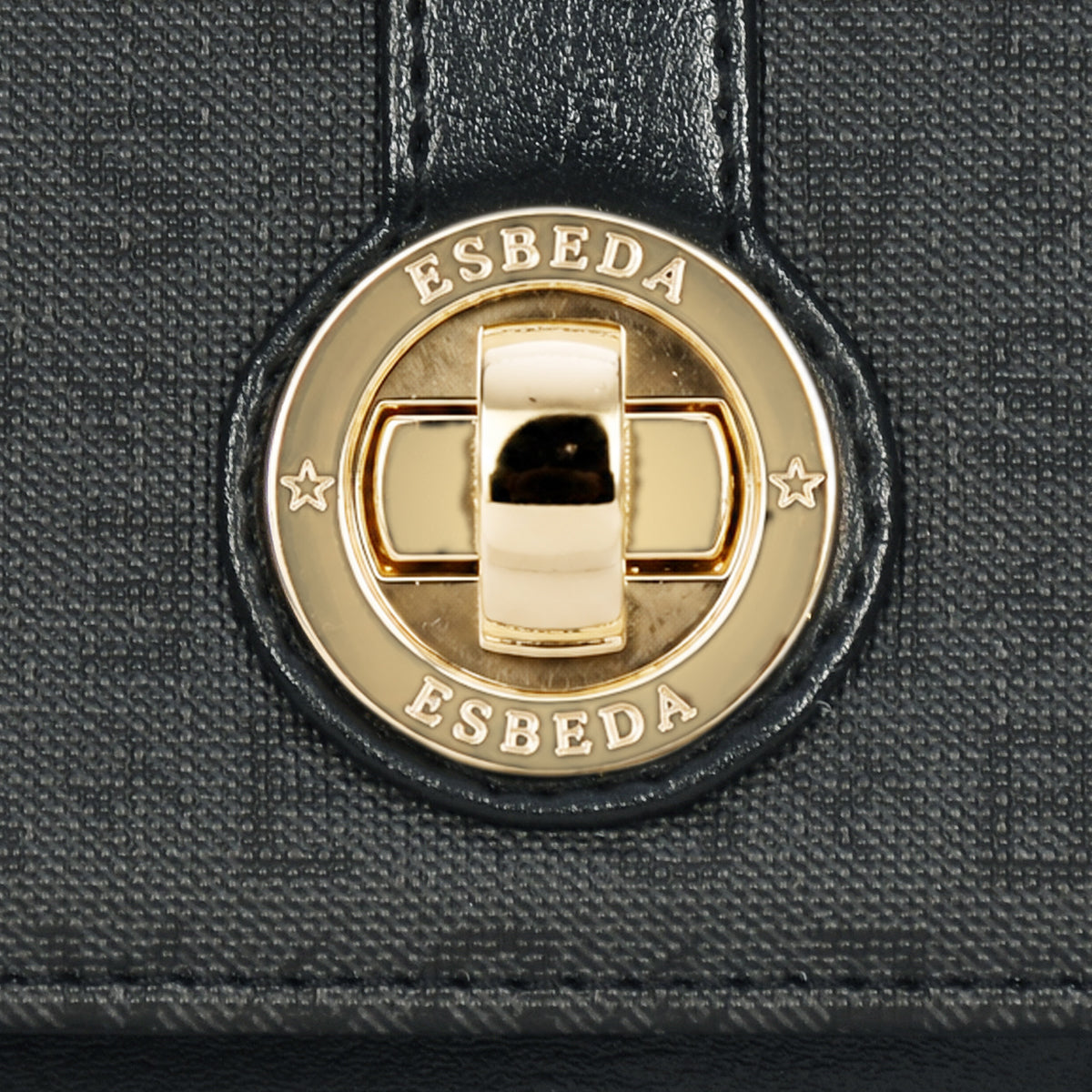 Grace-Turn-Lock-Wallet
