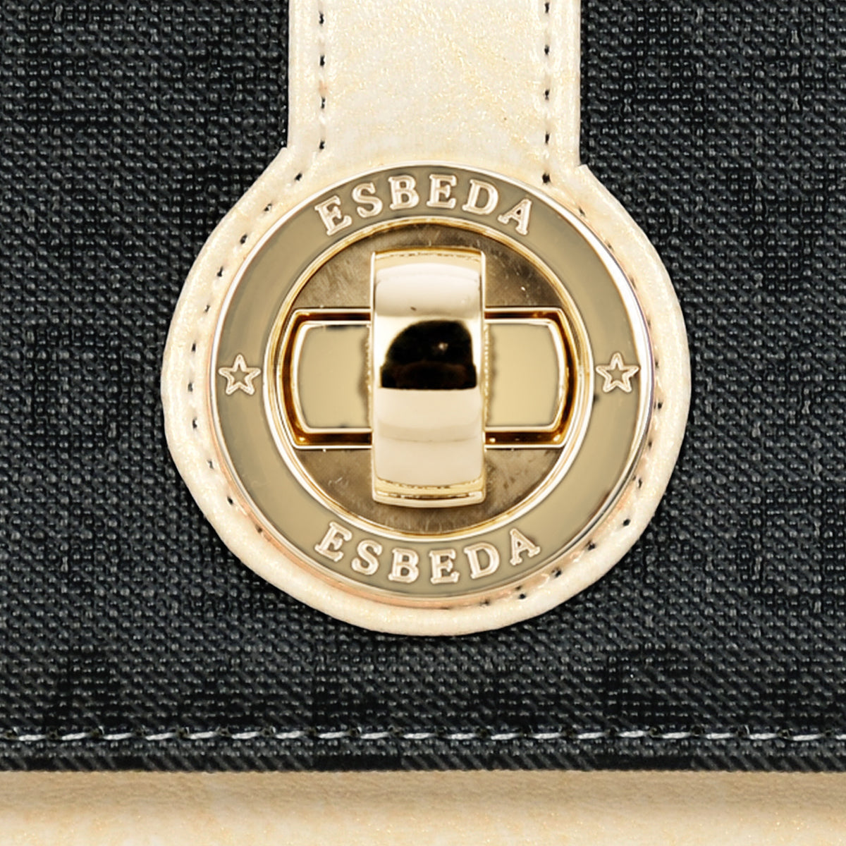 Grace-Turn-Lock-Wallet