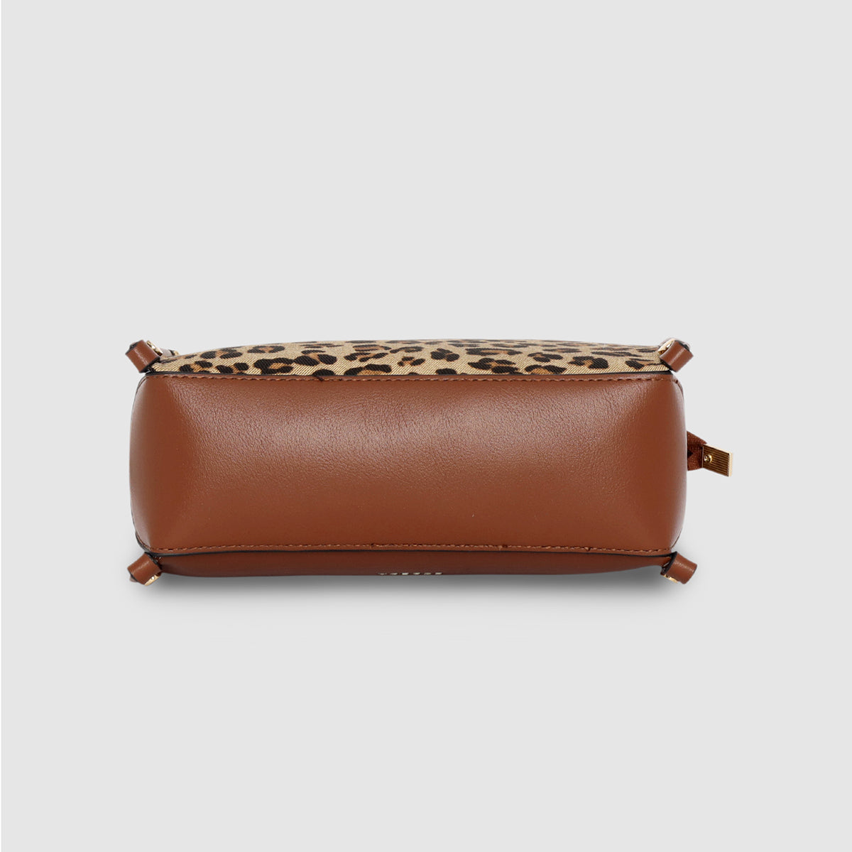 Wild-Elegance-Leopard-Print-Crossbody-Bag