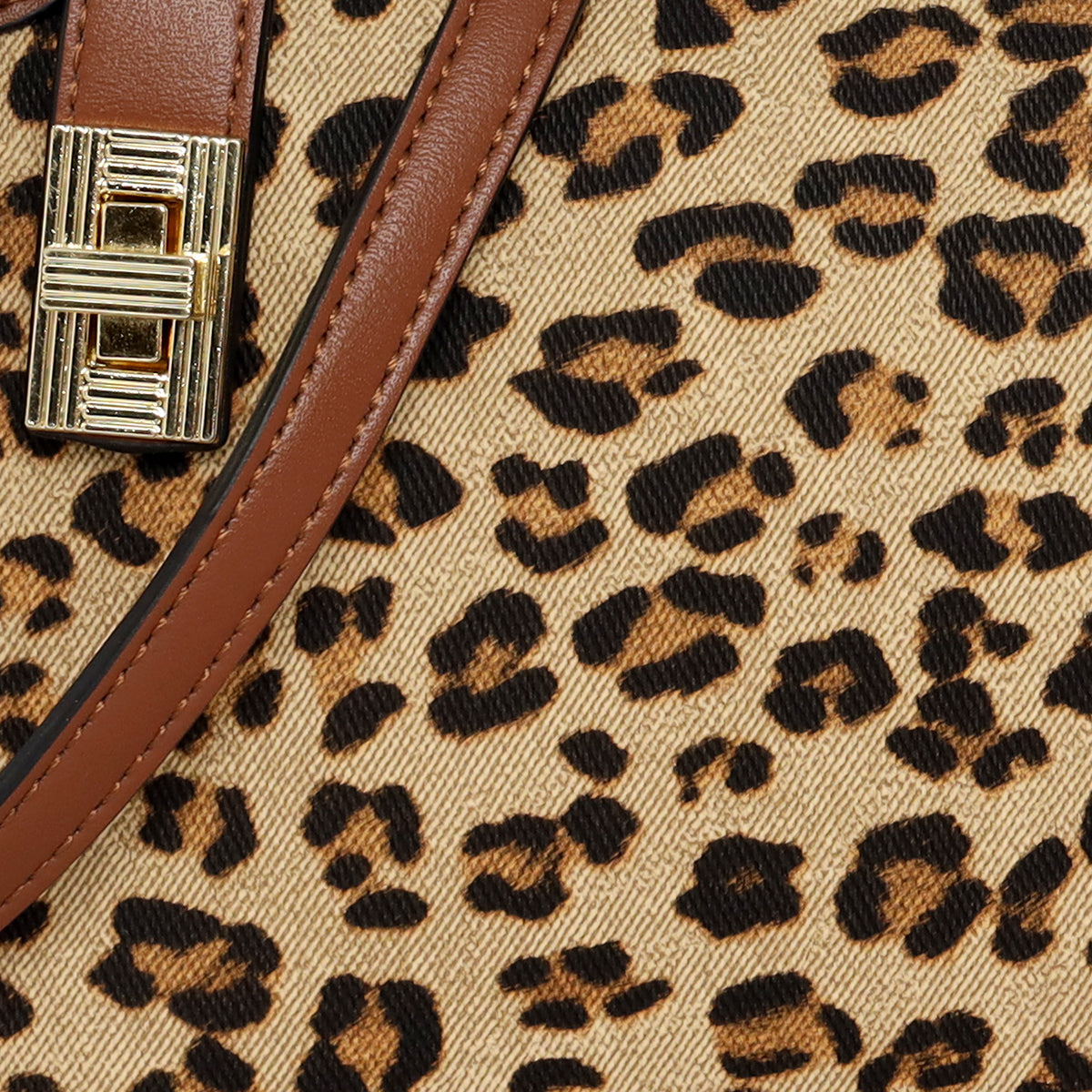 Wild-Elegance-Leopard-Print-Crossbody-Bag