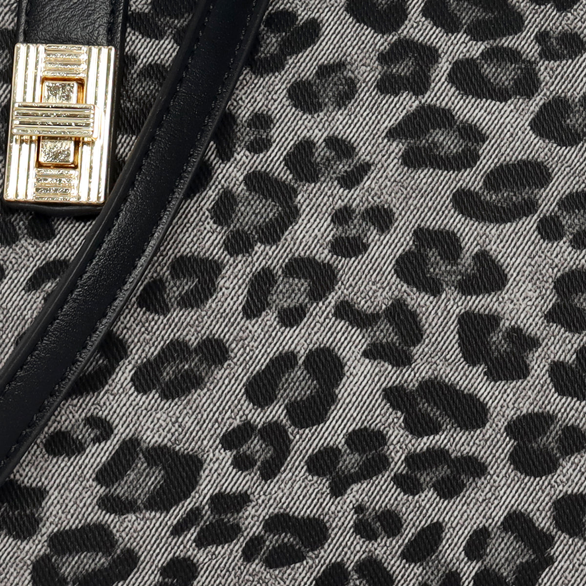 Wild-Elegance-Leopard-Print-Crossbody-Bag