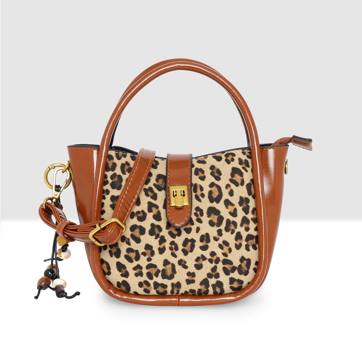 Spotlight-Leopard-Top-Handle