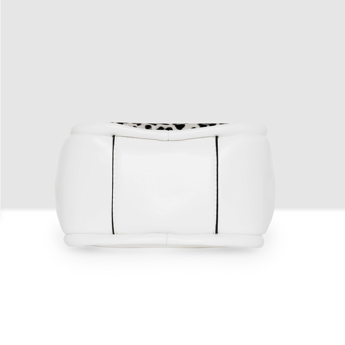 Spotlight-Leopard-Top-Handle