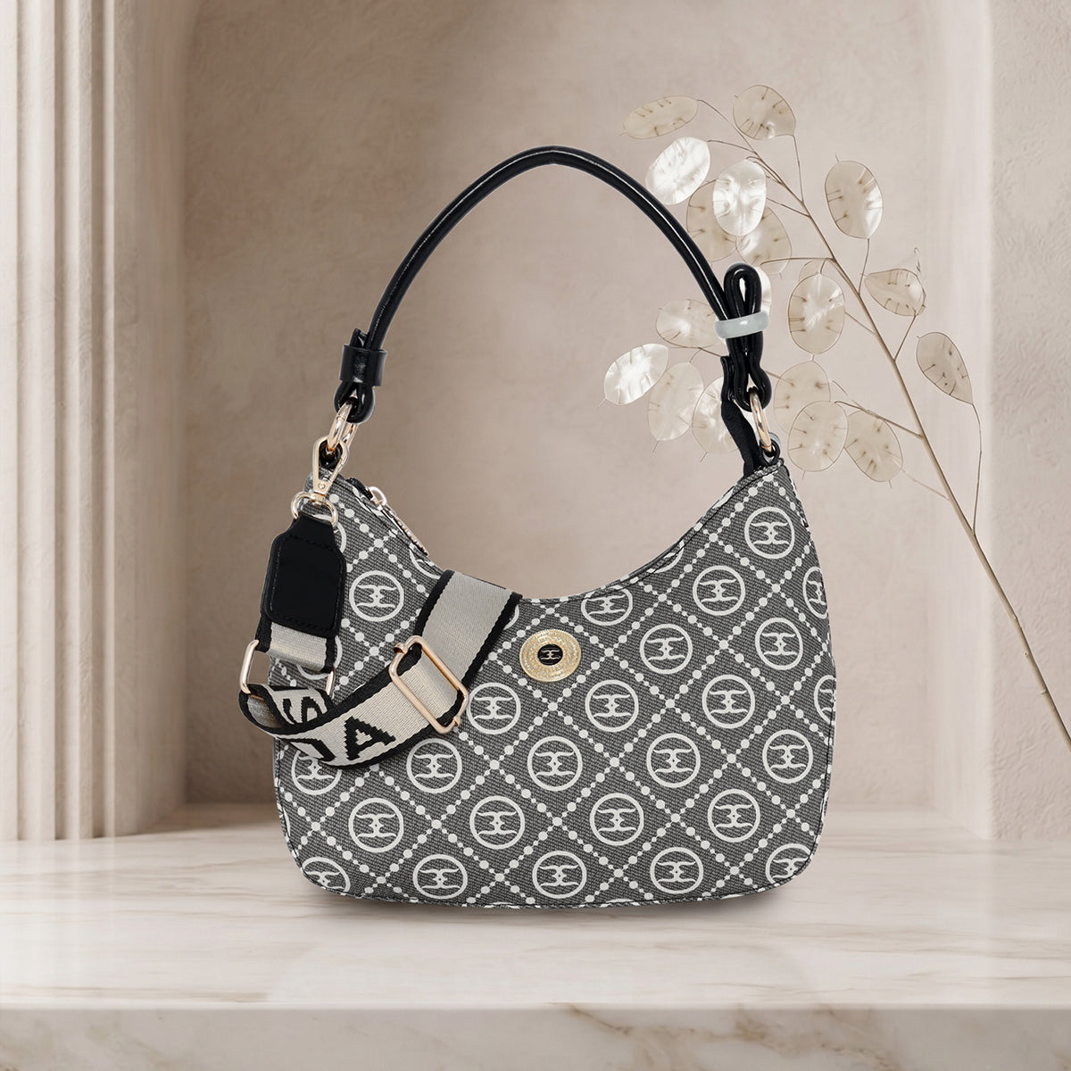 Aribel Shoulder Bag