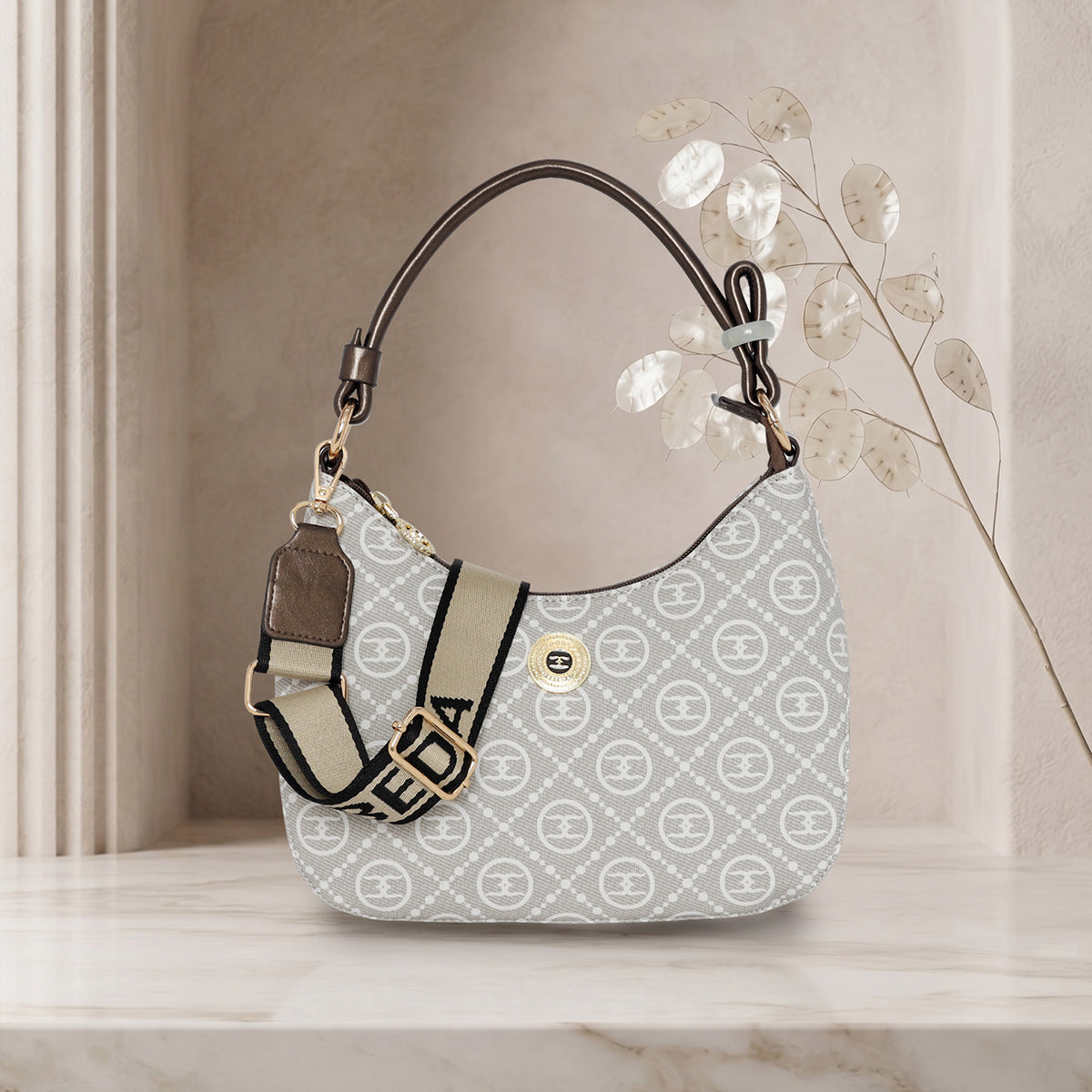 Aribel Shoulder Bag