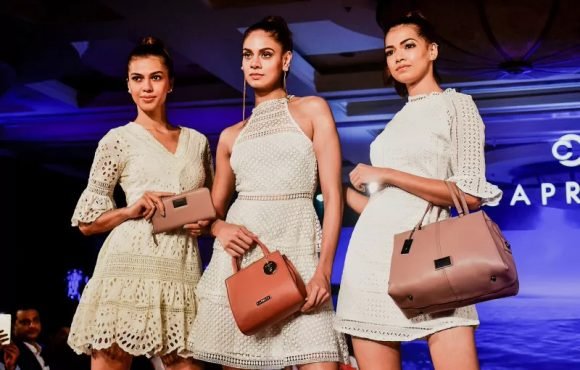 caprese-handbags